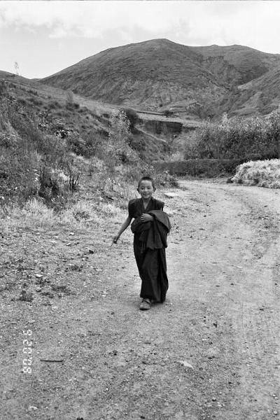 B&W-Young monk at Ngor Monastery.jpg